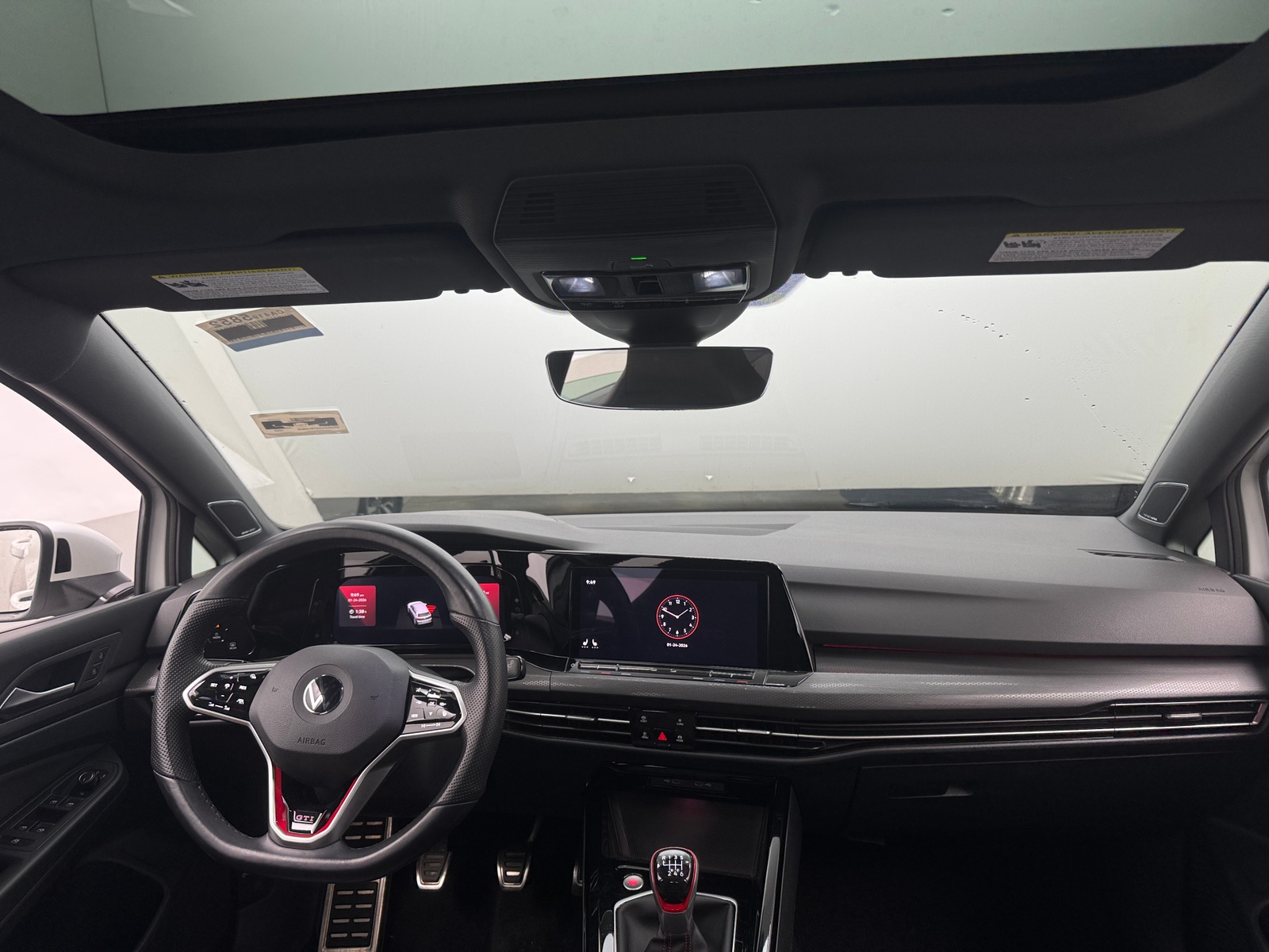 Thumbnail: 2023 Volkswagen Golf - 2