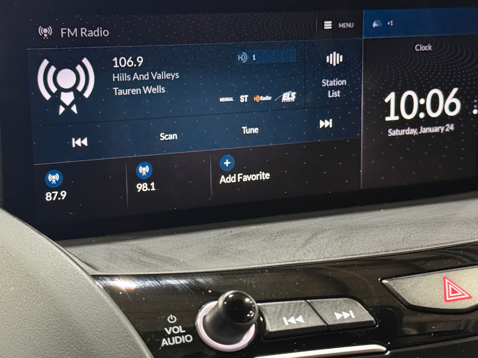 Thumbnail: 2024 Acura RDX - 3