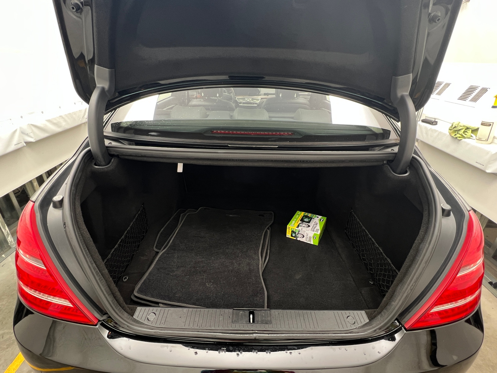 Thumbnail: 2012 Mercedes-Benz S-Class - 6