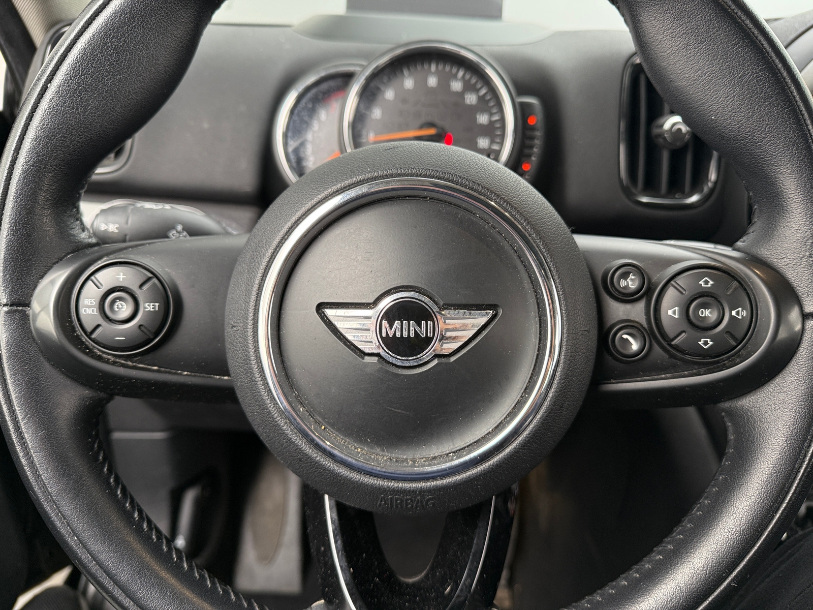 Thumbnail: 2017 MINI Cooper Countryman - 4