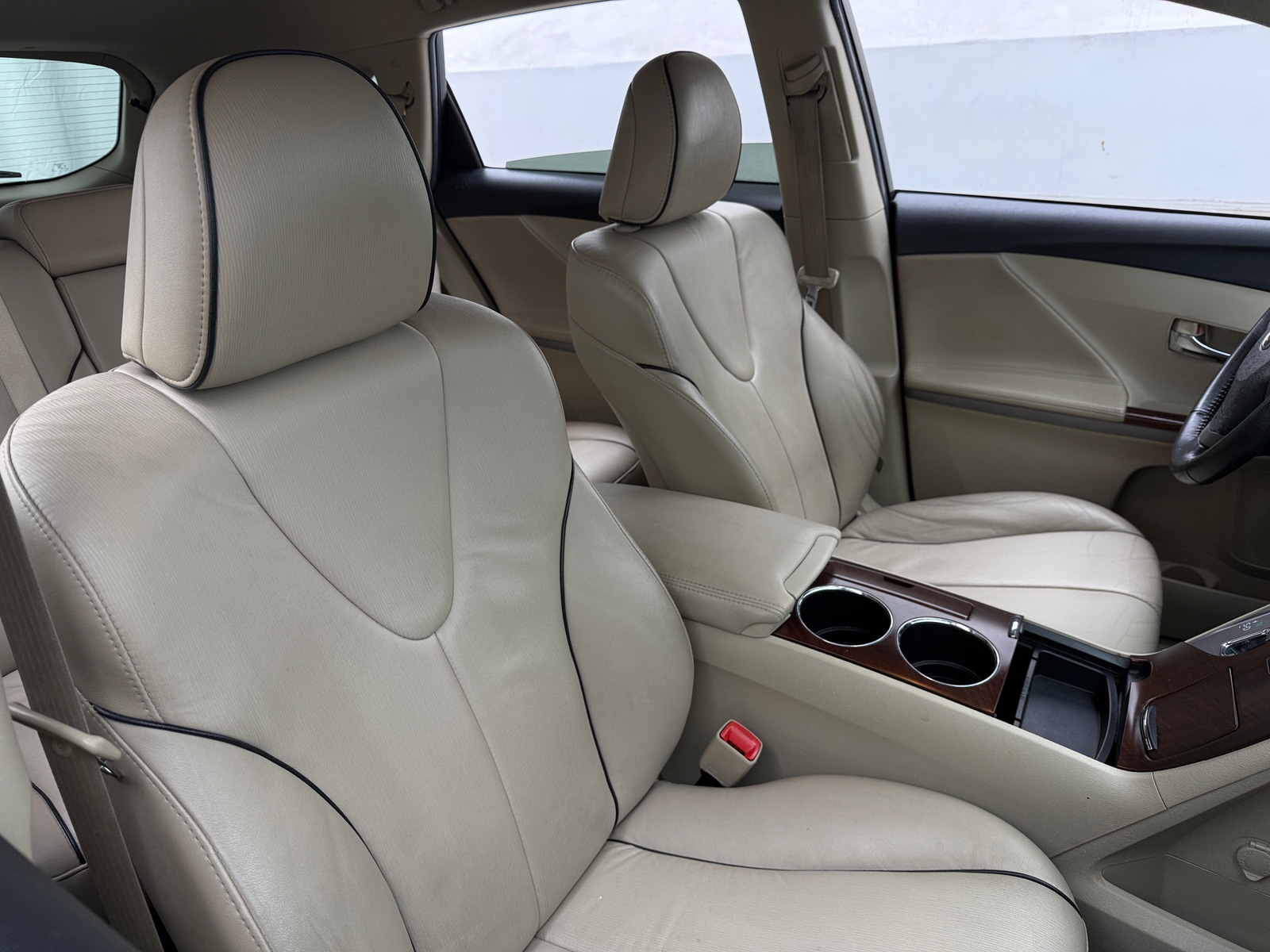 Thumbnail: 2012 Toyota Venza - 2