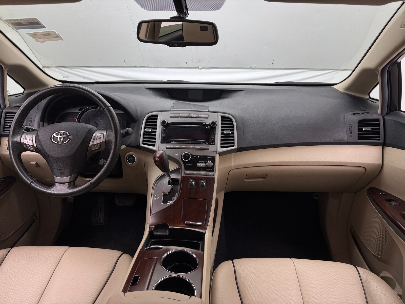 Thumbnail: 2012 Toyota Venza - 3