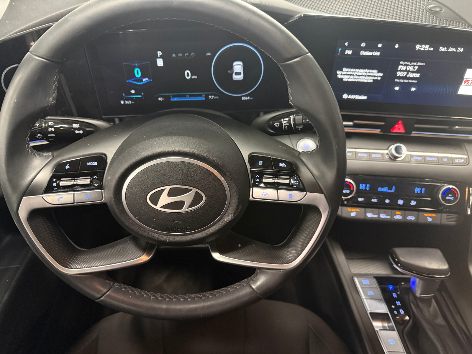 Thumbnail: 2024 Hyundai Elantra - 5