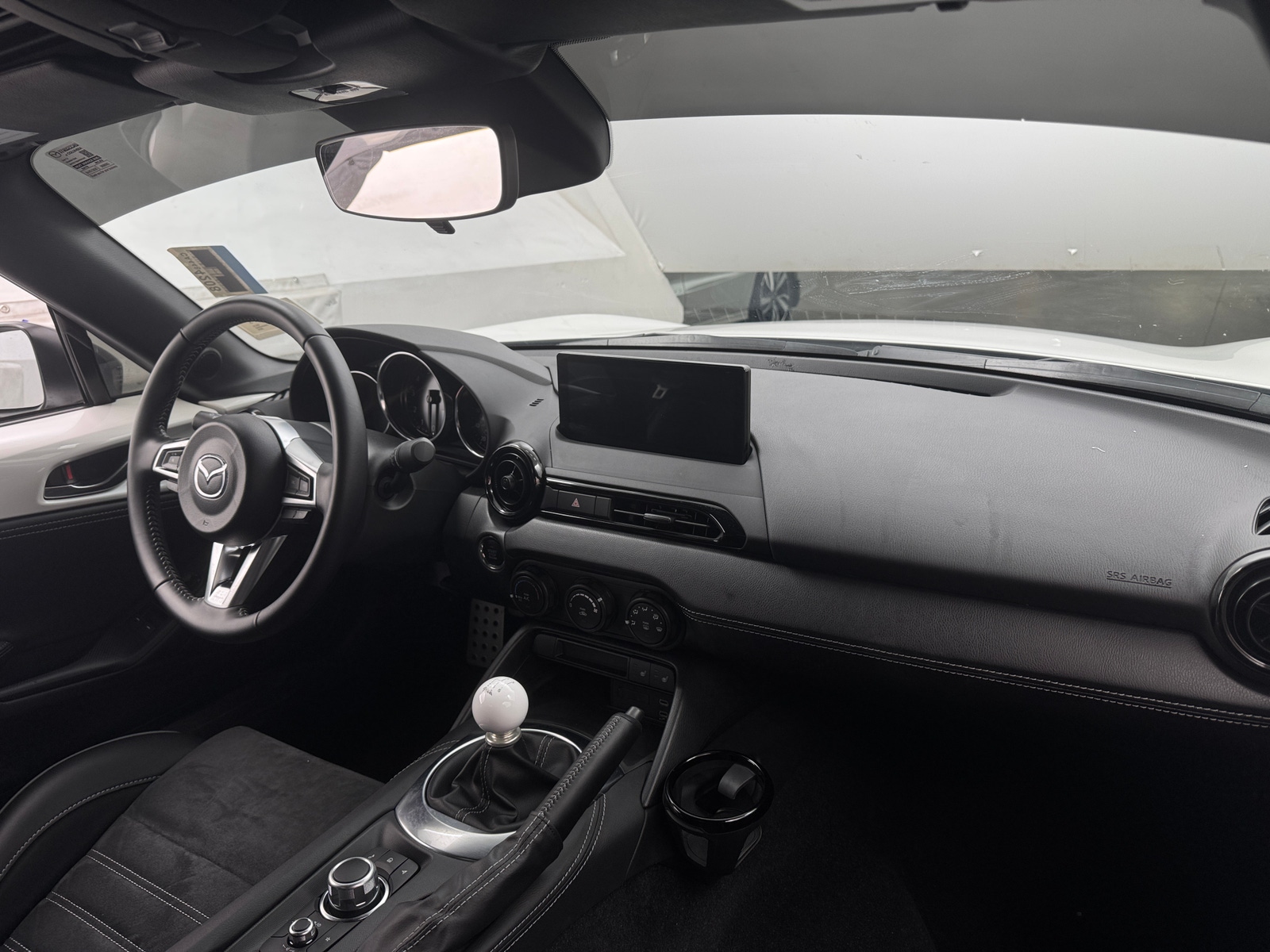 Thumbnail: 2025 Mazda MX-5 Miata - 3