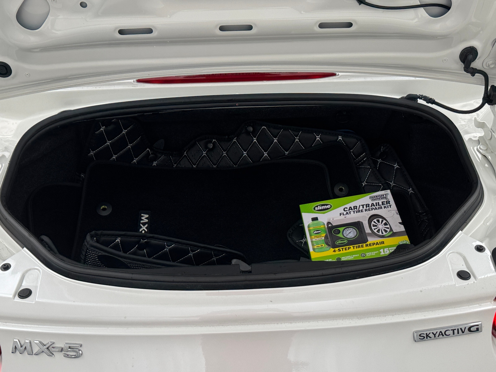 Thumbnail: 2025 Mazda MX-5 Miata - 6