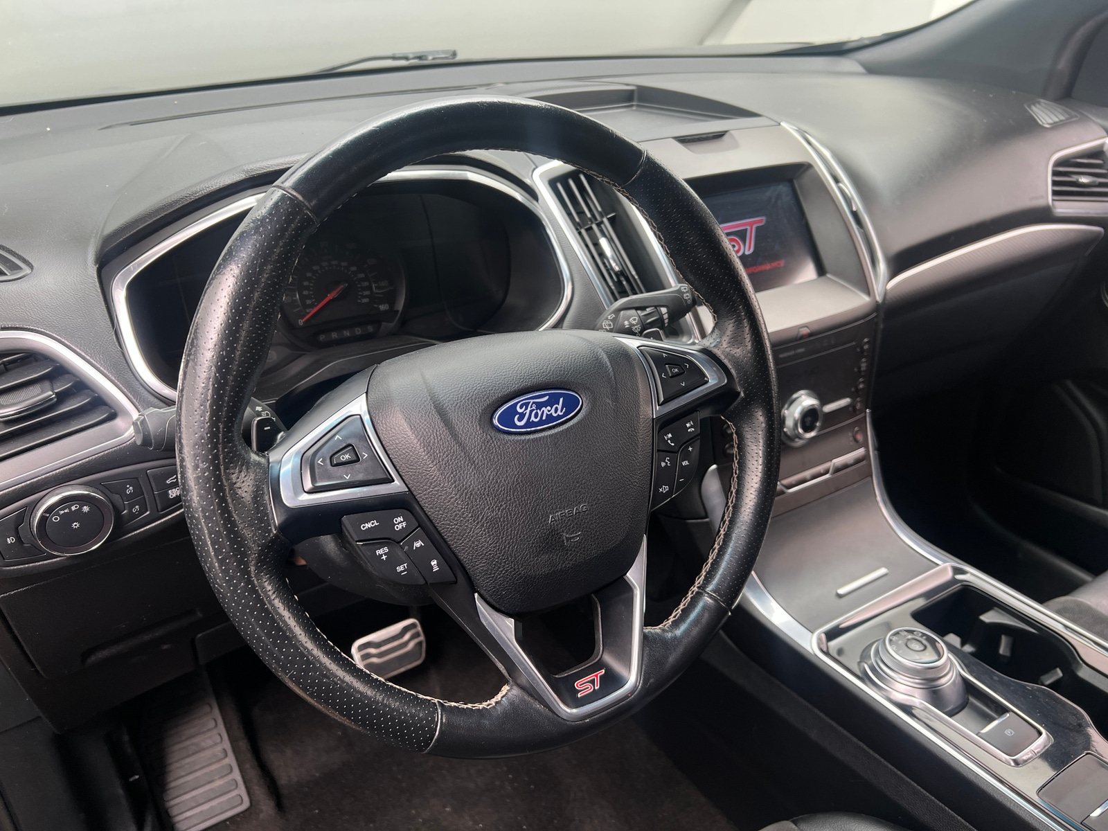 Thumbnail: 2020 Ford Edge - 4