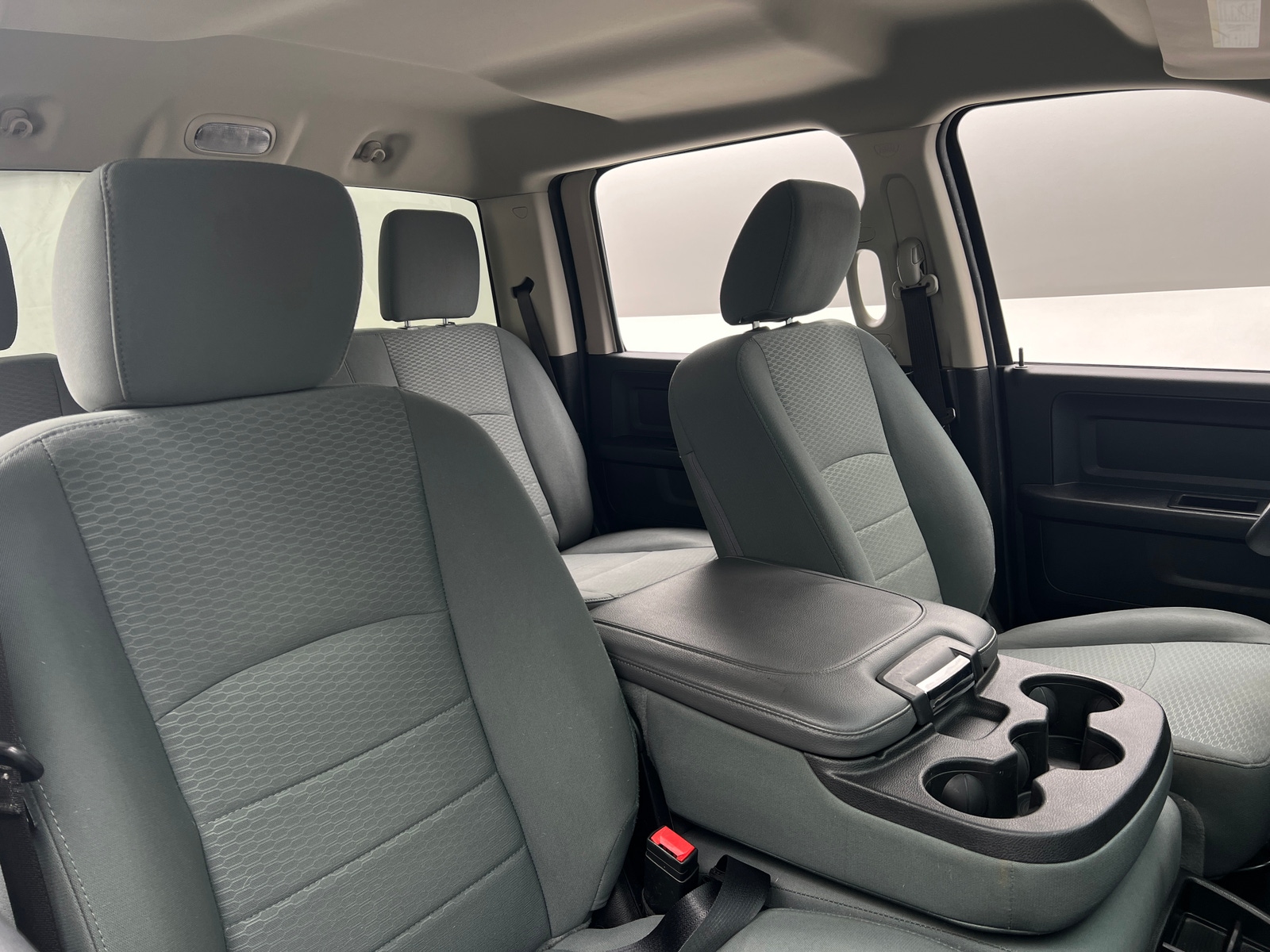 Thumbnail: 2020 RAM 1500 Classic - 2