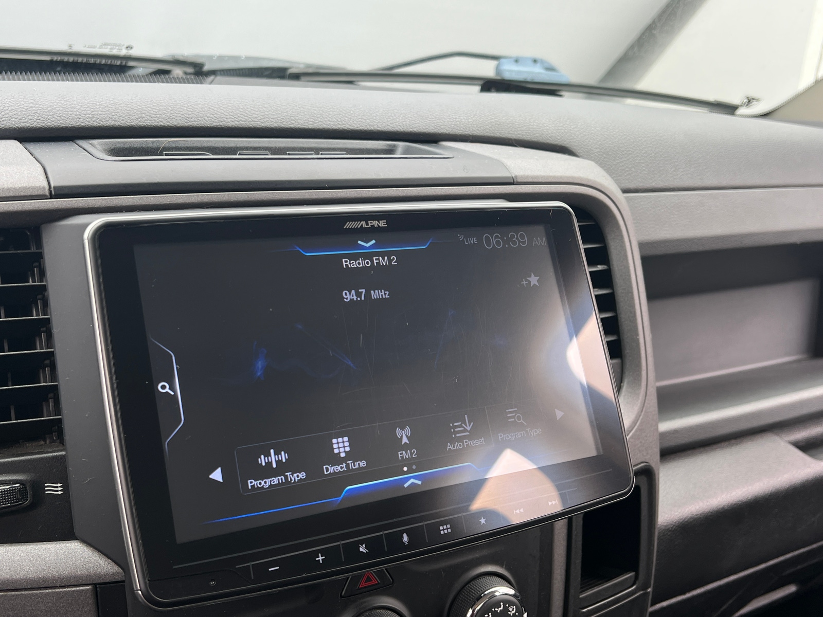 Thumbnail: 2020 RAM 1500 Classic - 4