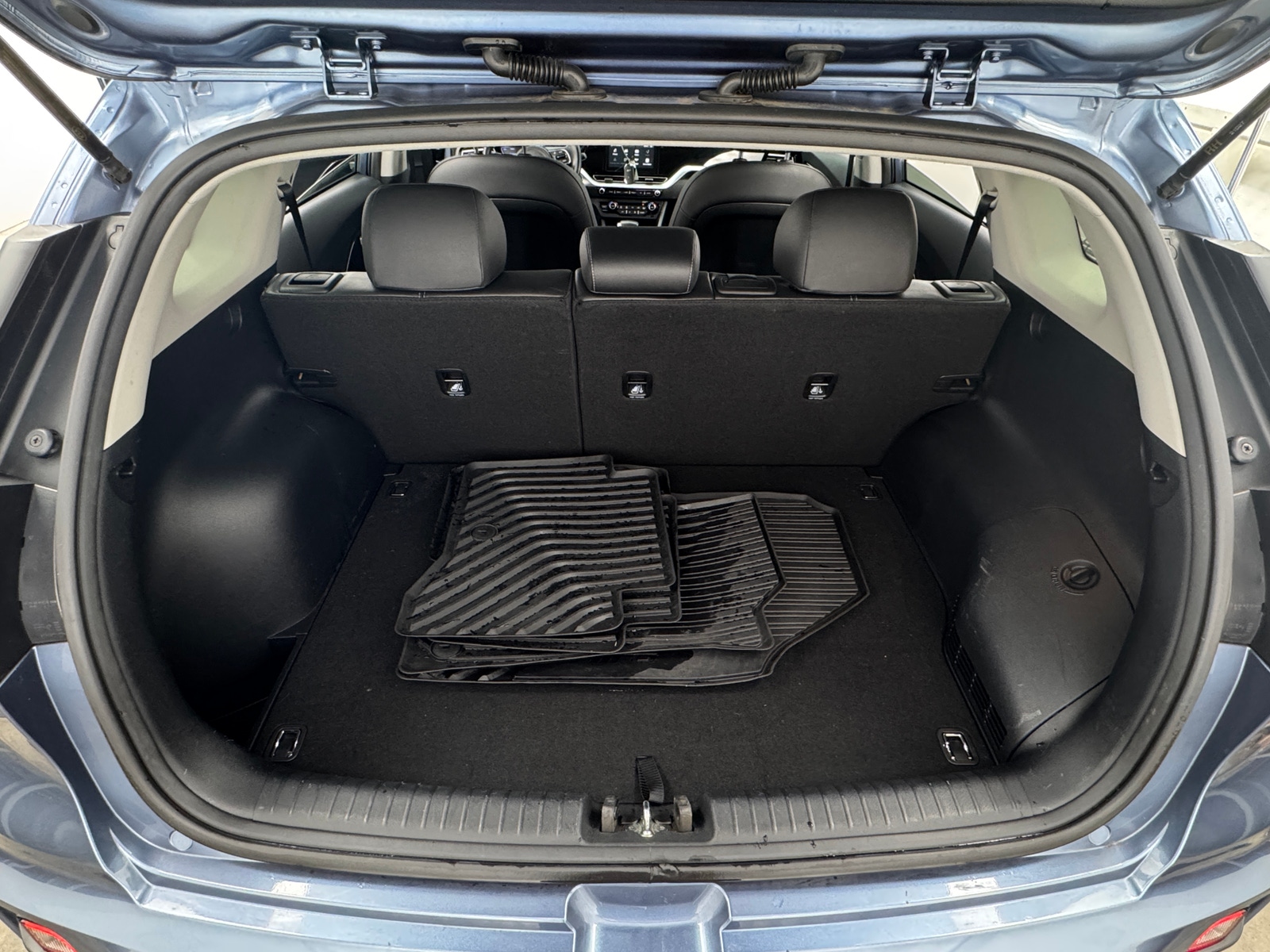 Thumbnail: 2021 Kia Niro - 6