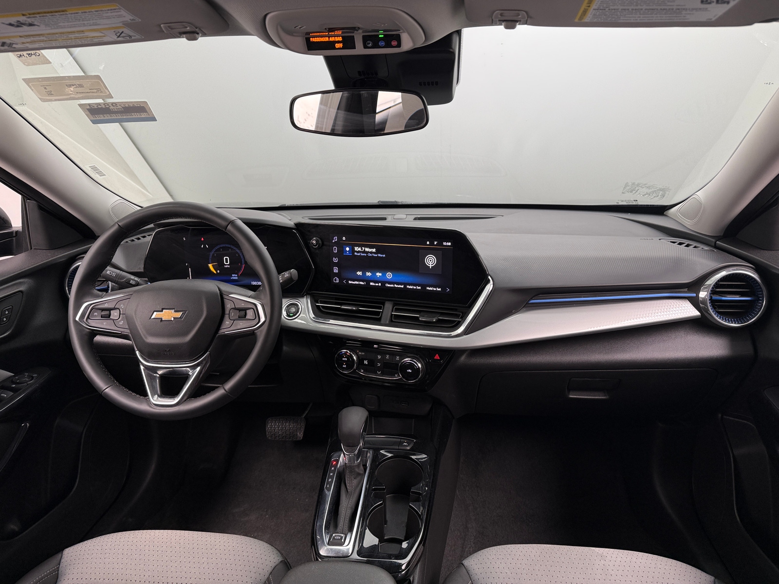 Thumbnail: 2025 Chevrolet Trax - 3
