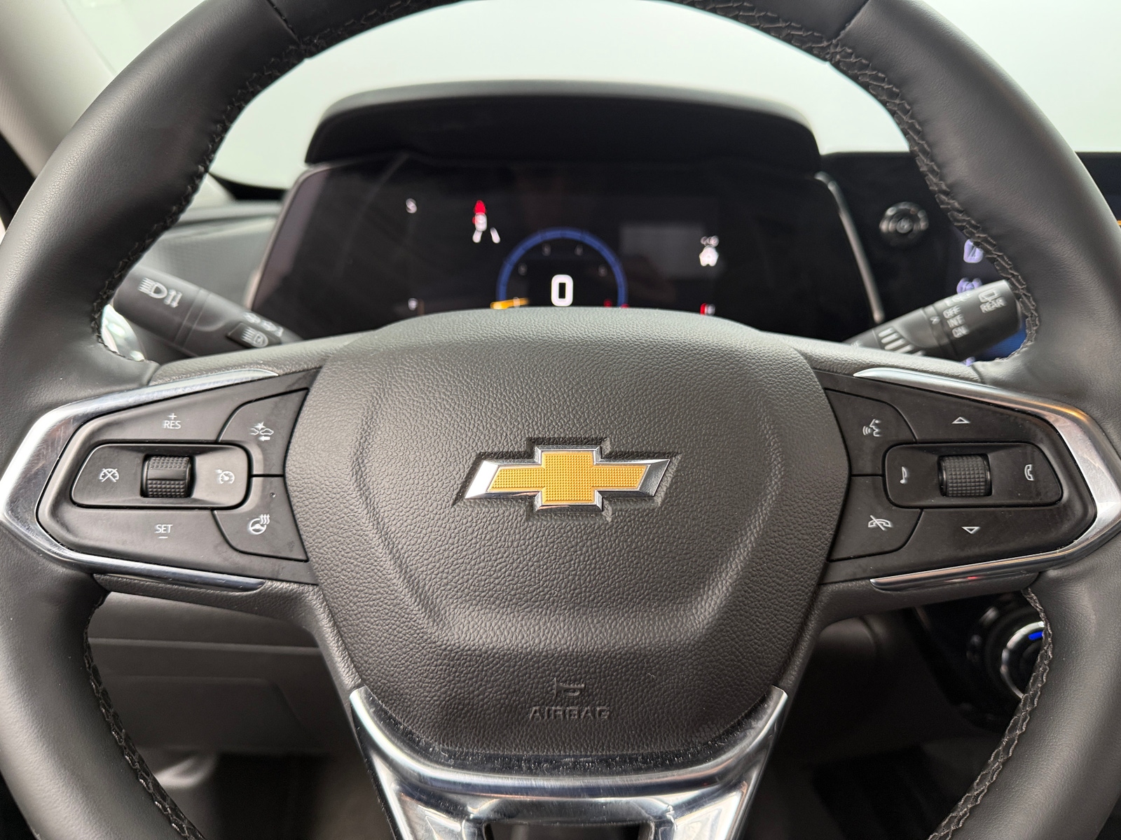 Thumbnail: 2025 Chevrolet Trax - 5