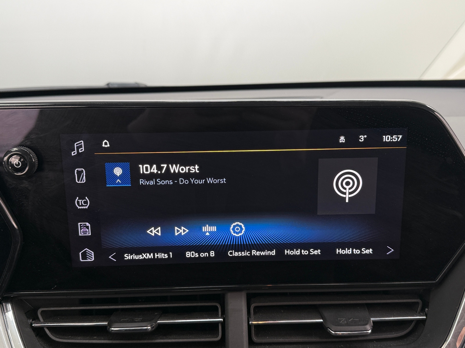 Thumbnail: 2025 Chevrolet Trax - 4