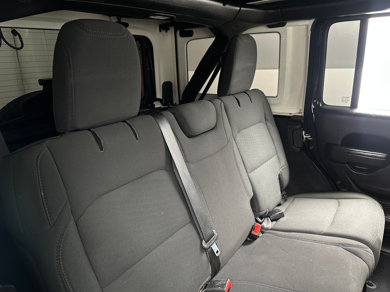 Thumbnail: 2022 Jeep Wrangler - 6