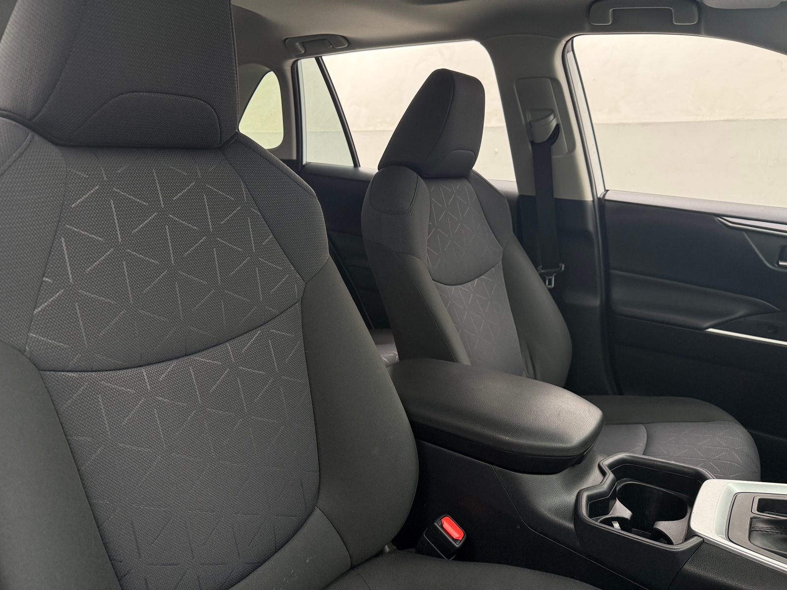 Thumbnail: 2020 Toyota RAV4 - 2