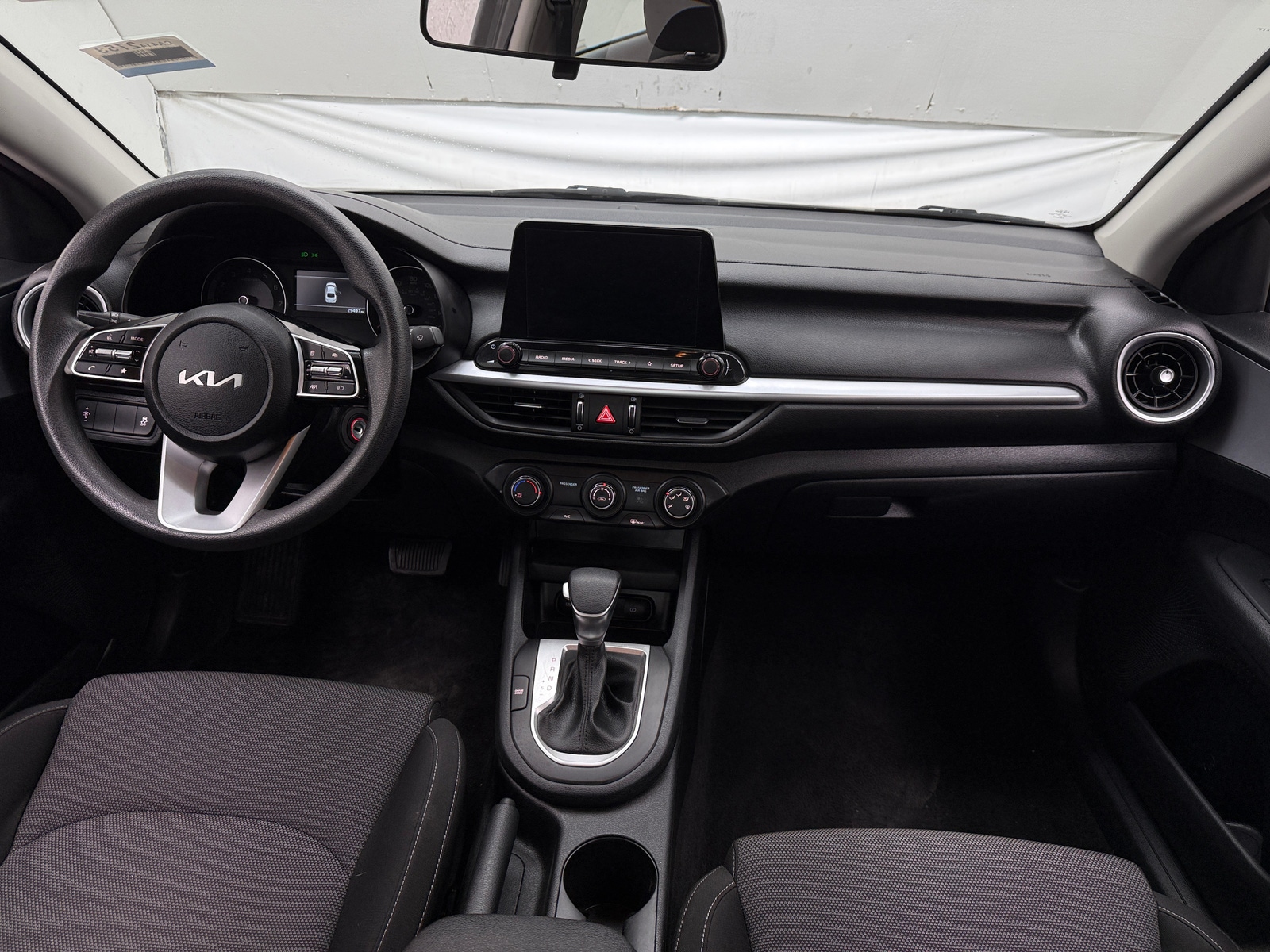 Thumbnail: 2024 Kia Forte - 3