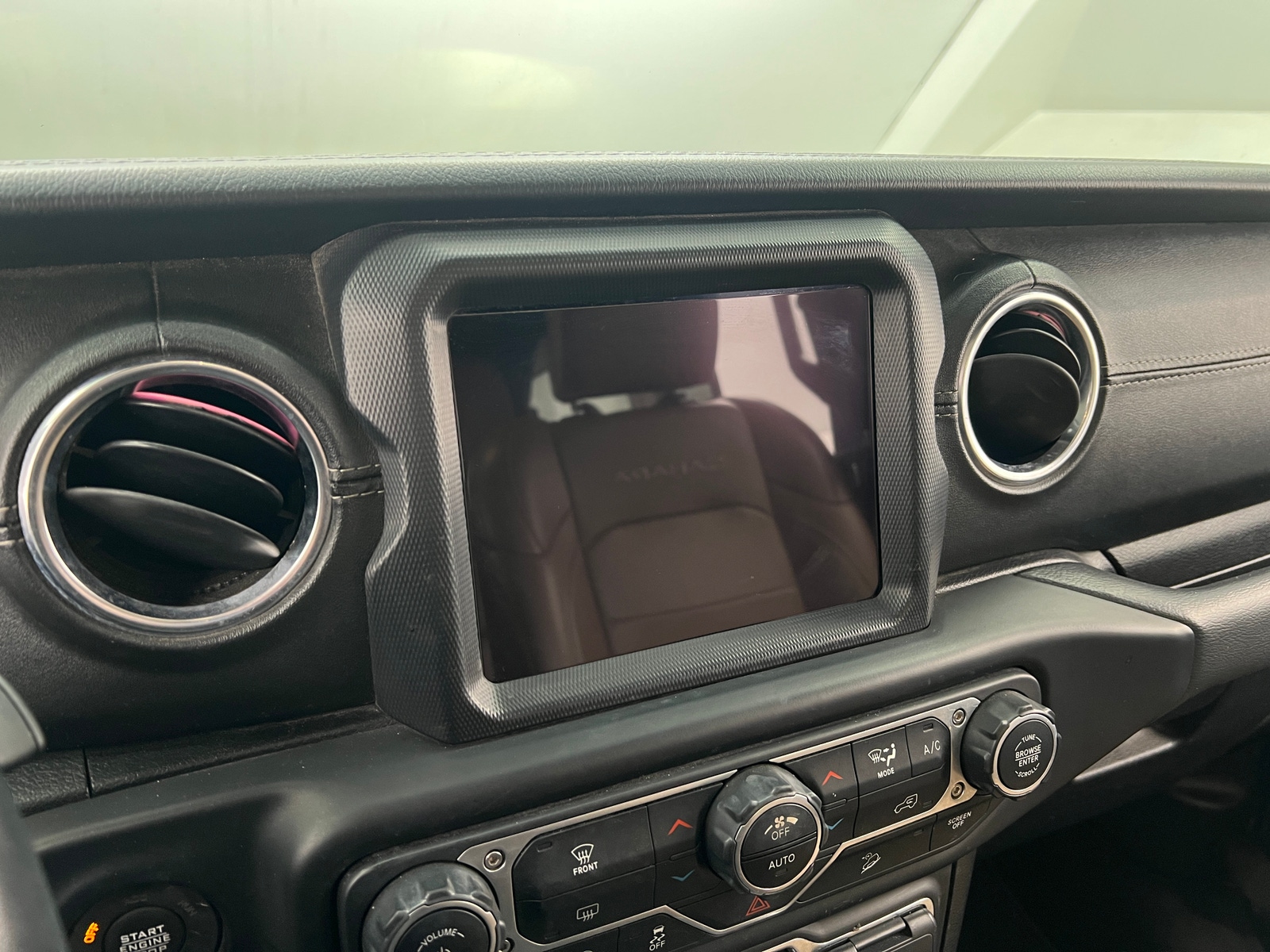 Thumbnail: 2021 Jeep Wrangler - 3