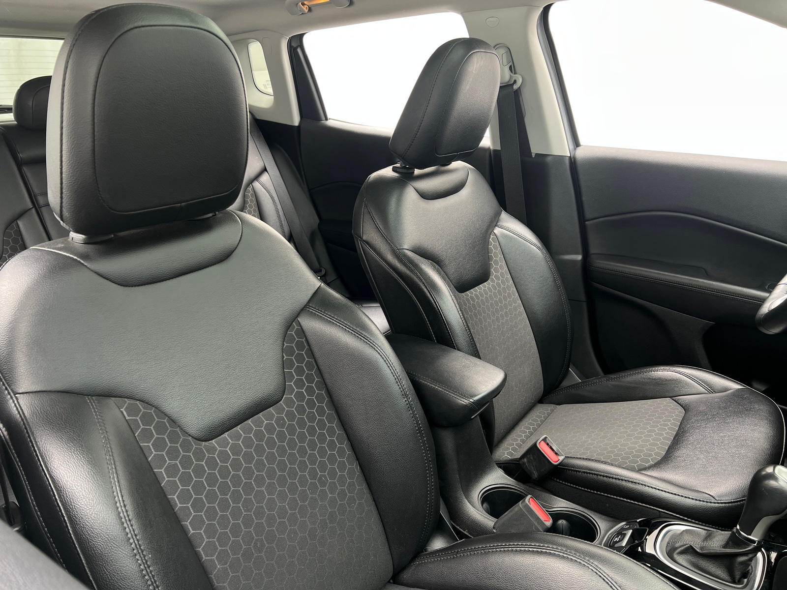 Thumbnail: 2018 Jeep Compass - 2