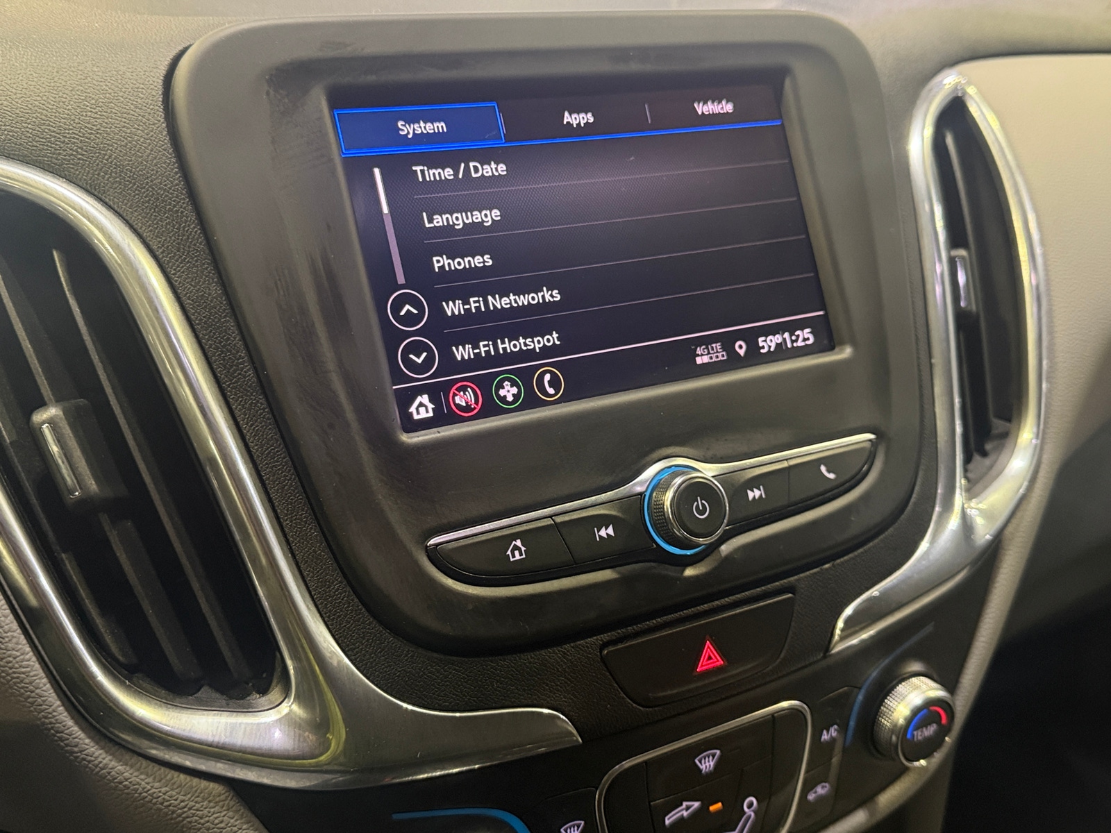 Thumbnail: 2020 Chevrolet Equinox - 4