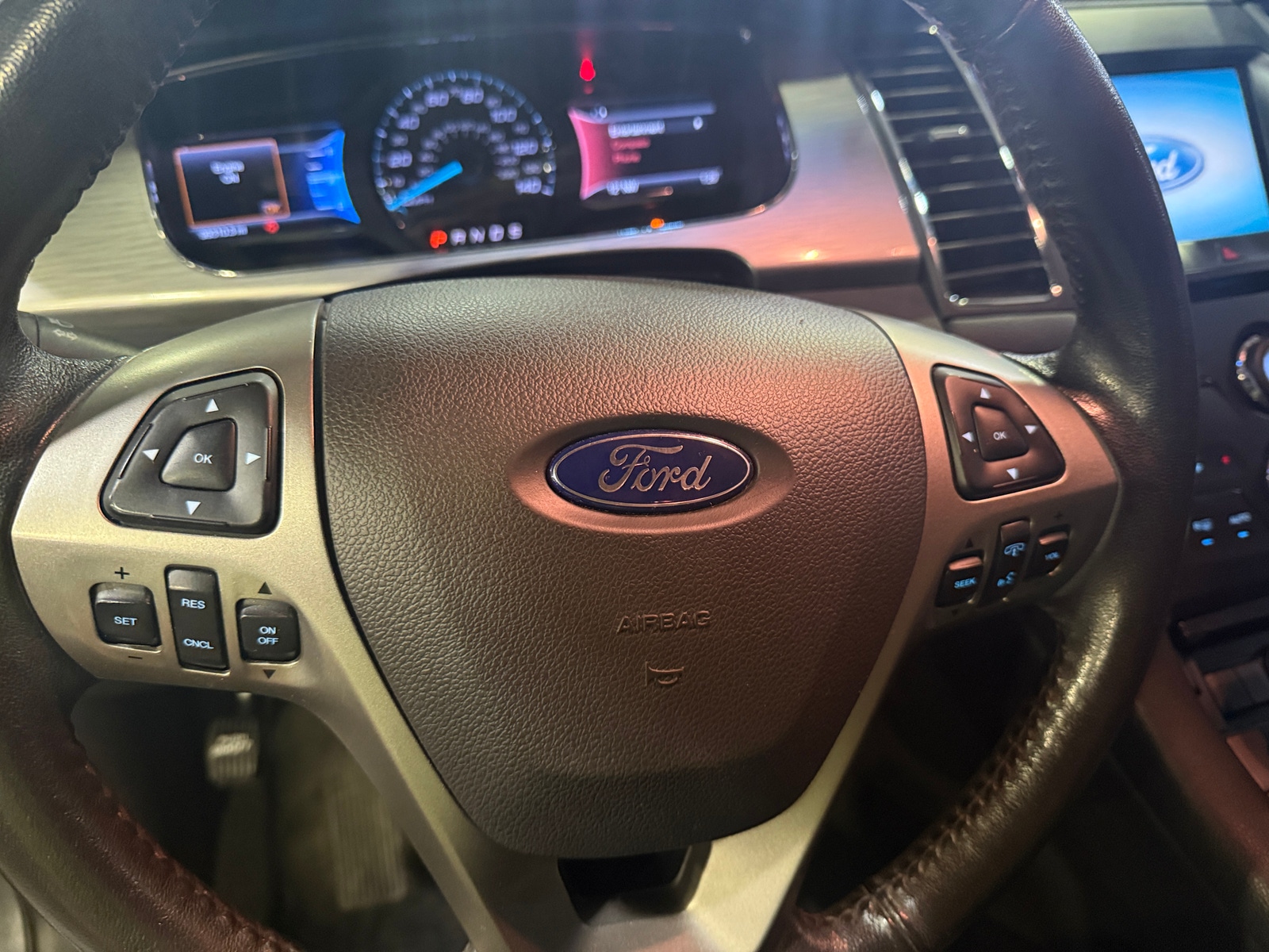 Thumbnail: 2015 Ford Taurus - 4