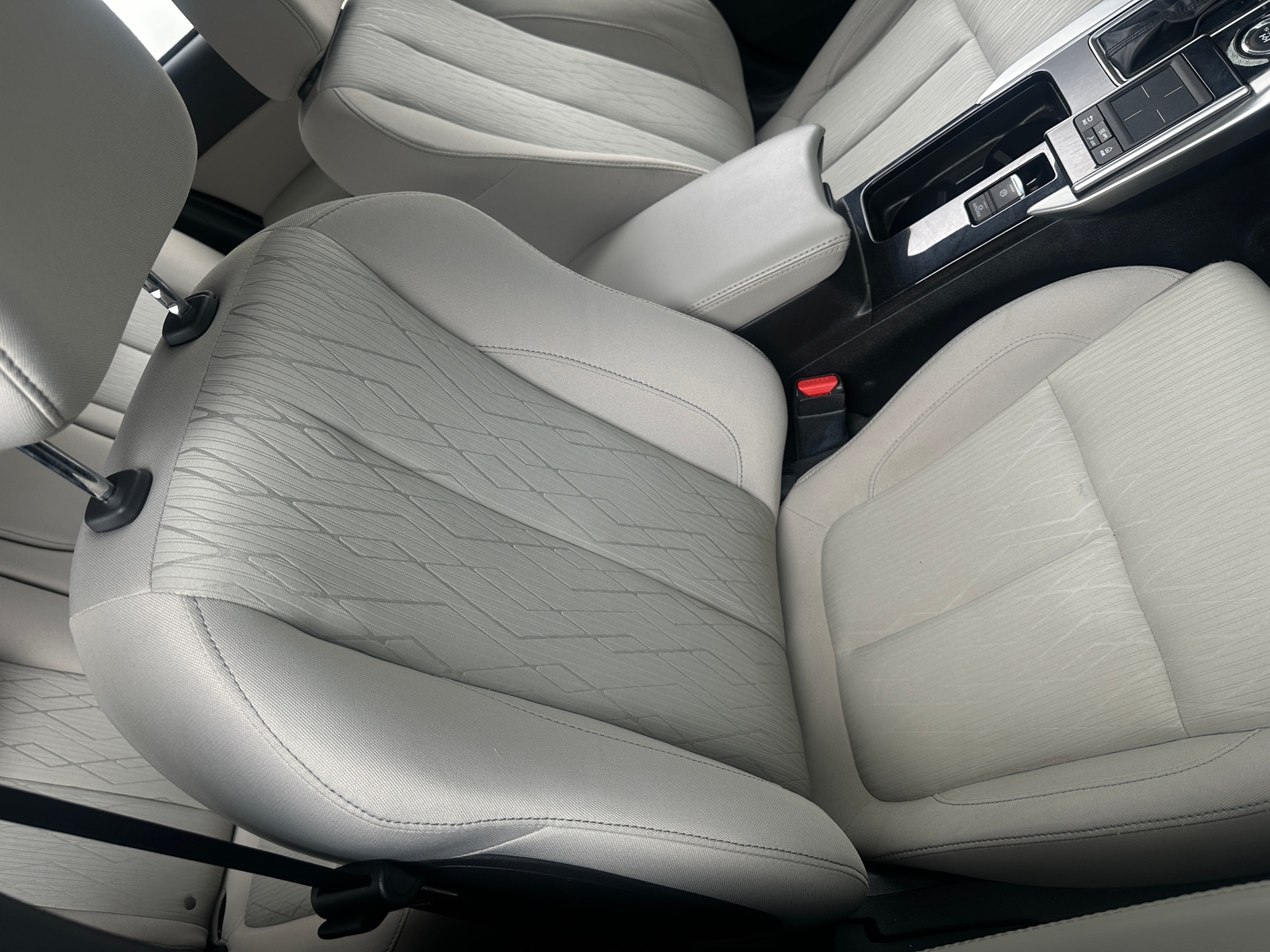 Thumbnail: 2018 Mitsubishi Eclipse Cross - 2