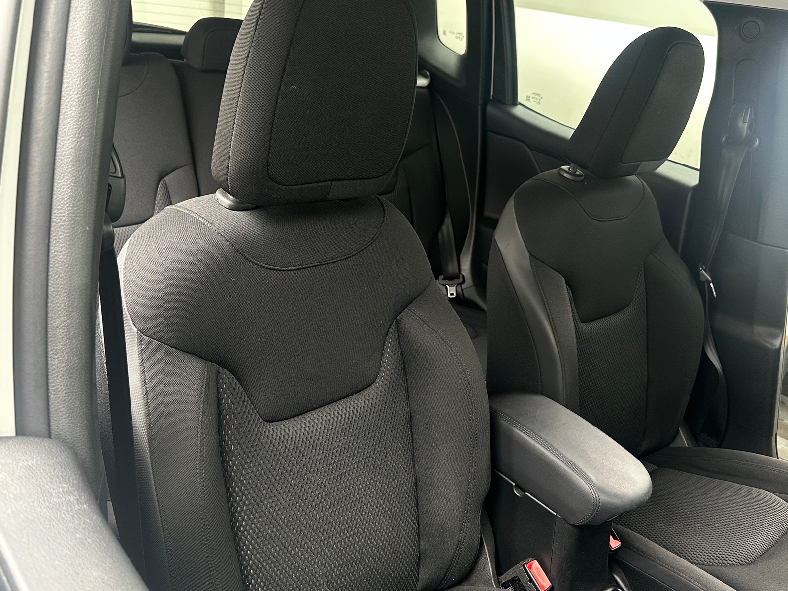 Thumbnail: 2018 Jeep Renegade - 2