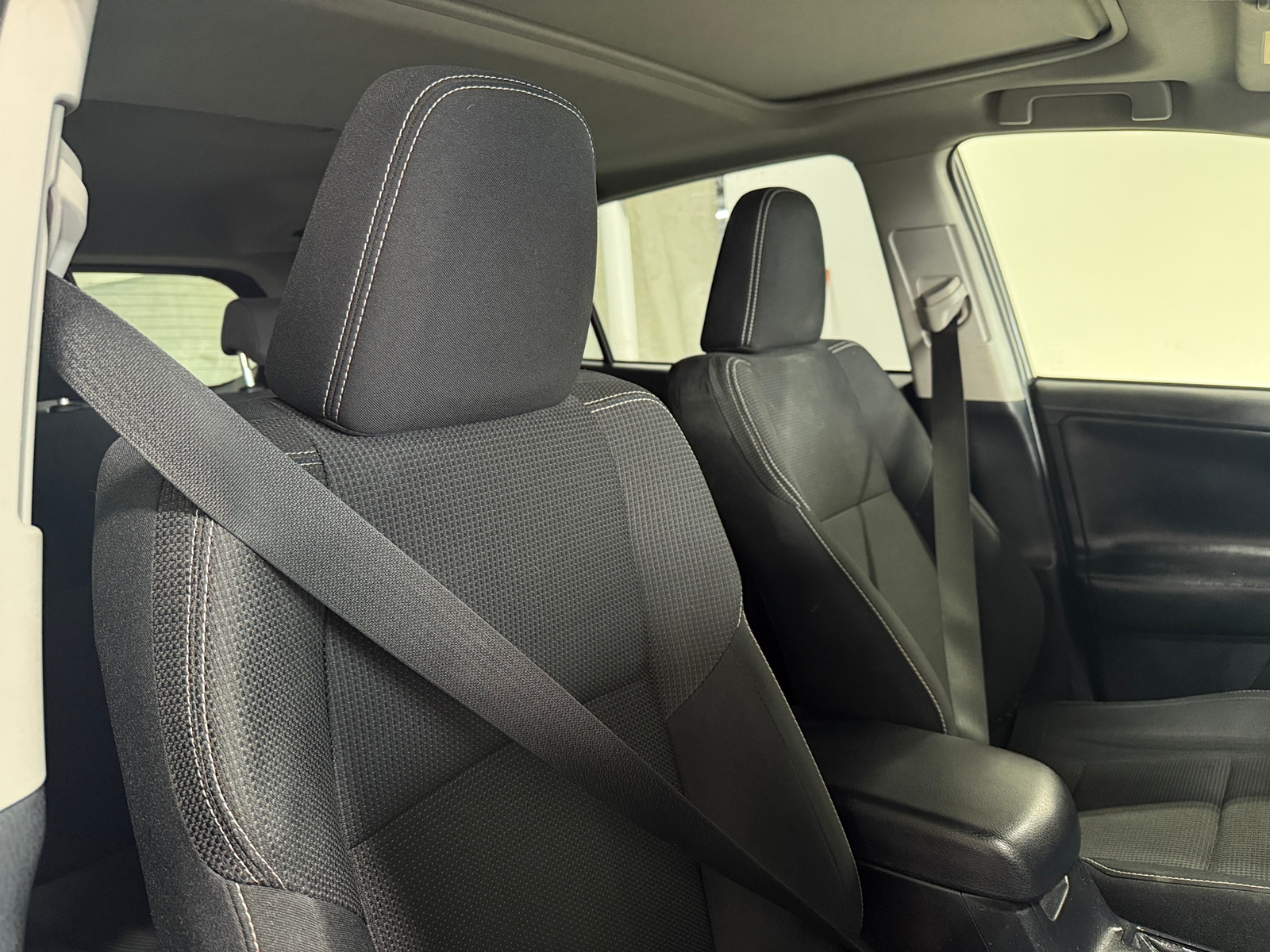 Thumbnail: 2017 Toyota RAV4 - 2