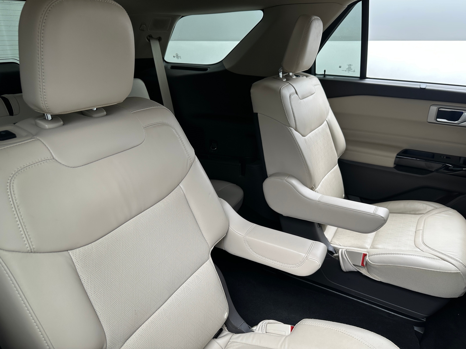 Thumbnail: 2023 Ford Explorer - 5