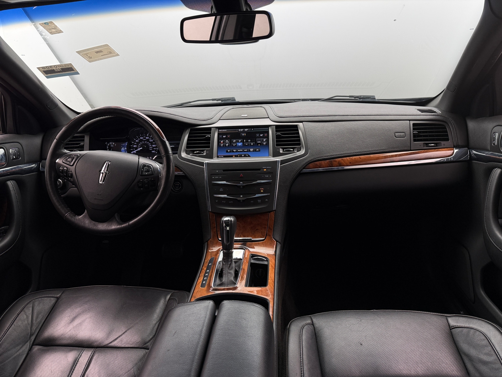 Thumbnail: 2015 Lincoln MKS - 2