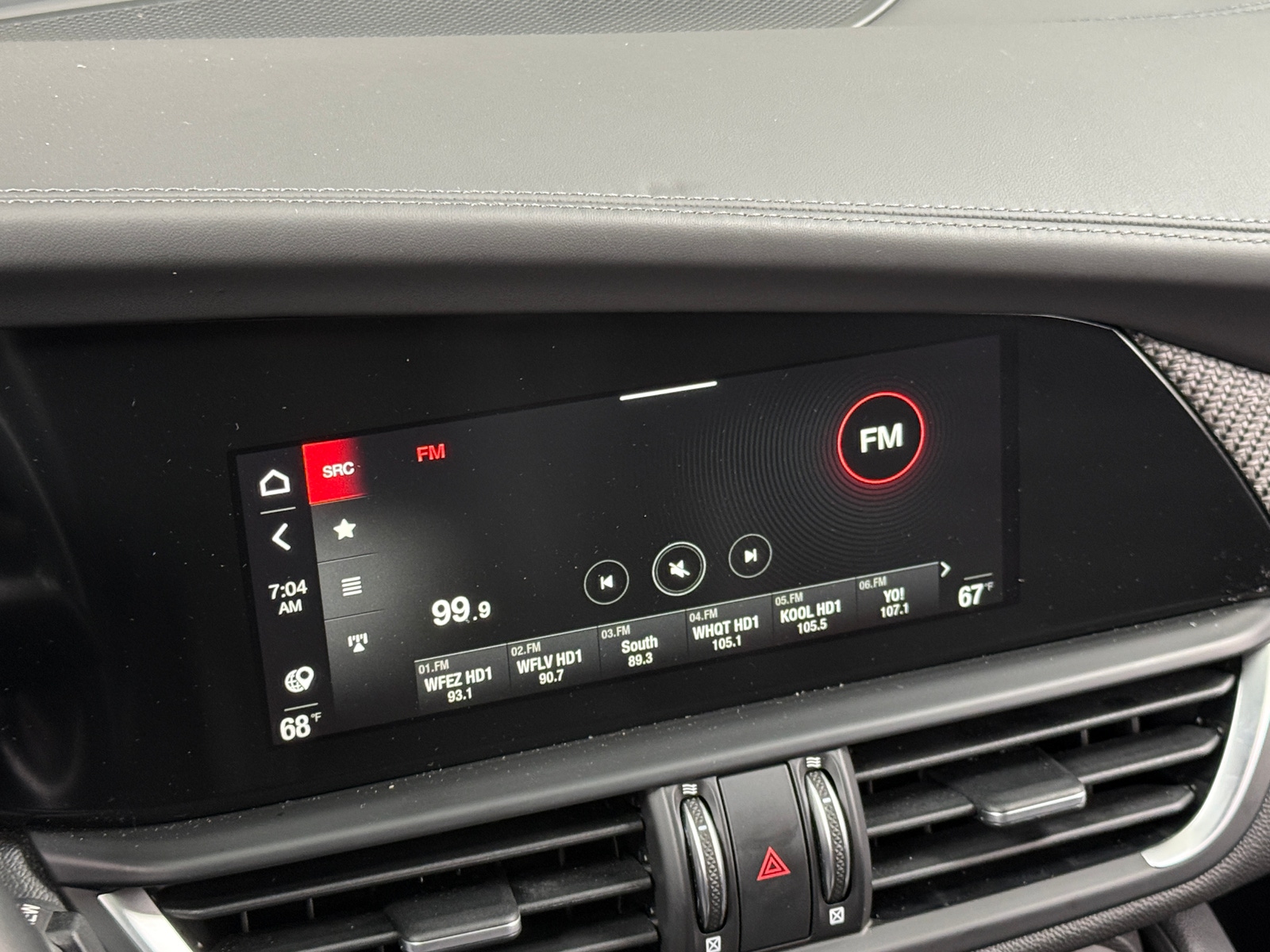 Thumbnail: 2024 Alfa Romeo Giulia - 3