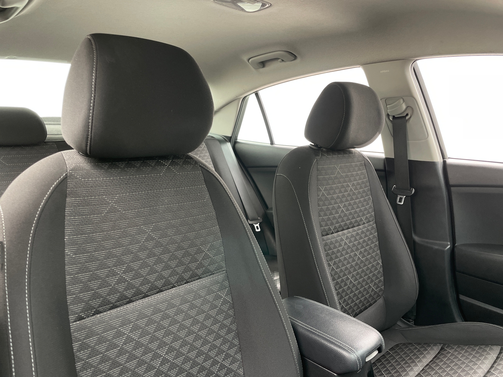 Thumbnail: 2018 Kia Rio - 2