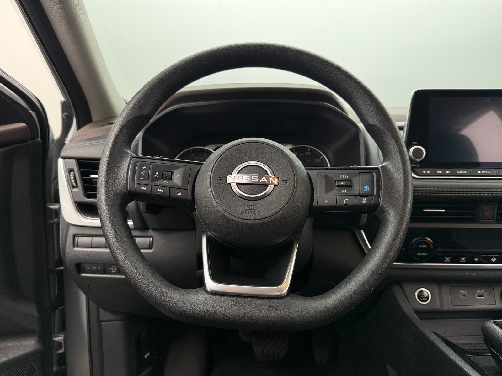 Thumbnail: 2023 Nissan Rogue - 5