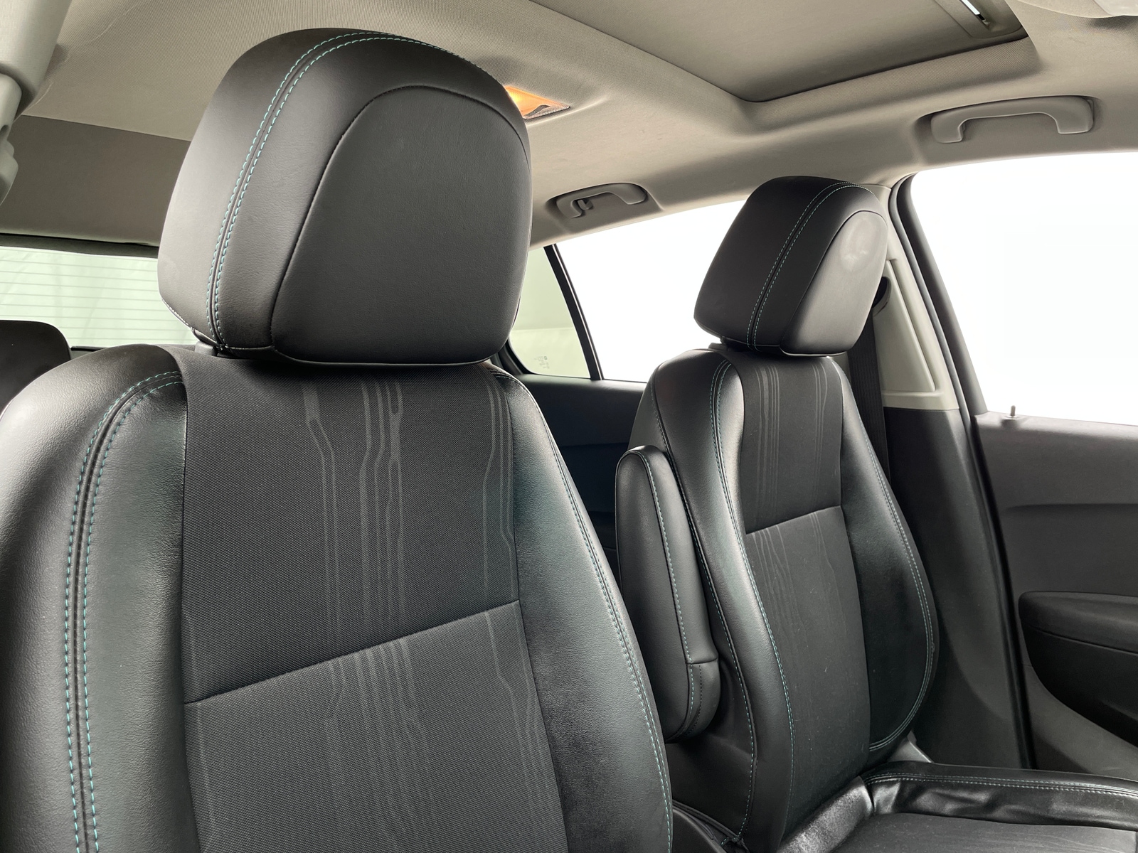 Thumbnail: 2016 Chevrolet Trax - 2