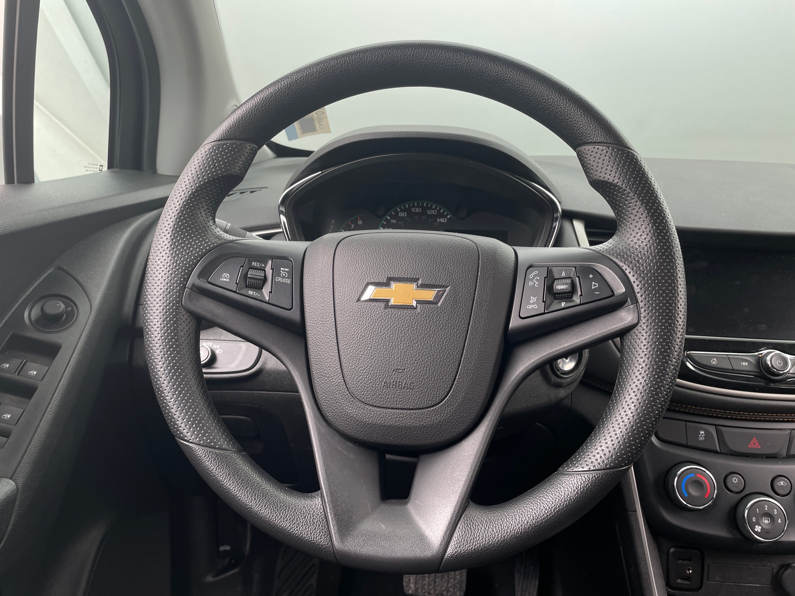 Thumbnail: 2020 Chevrolet Trax - 5