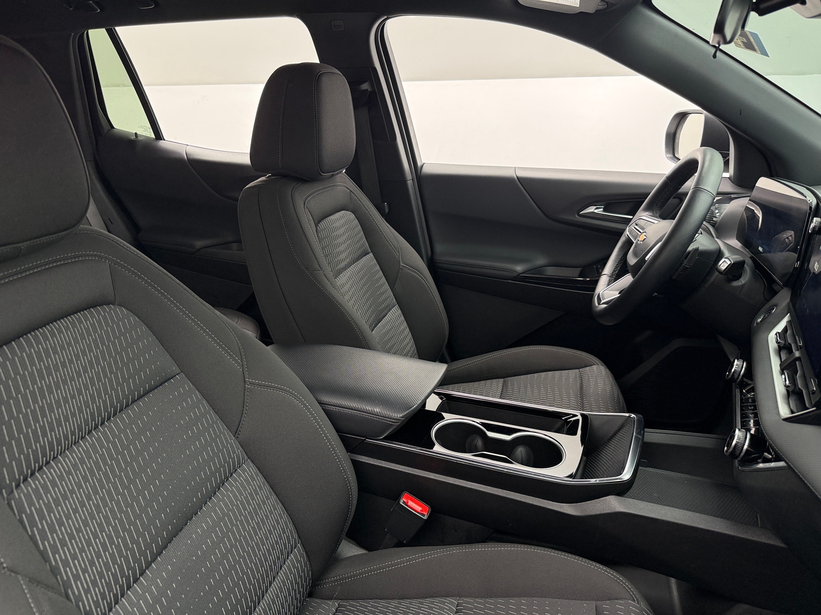 Thumbnail: 2025 Chevrolet Equinox - 2