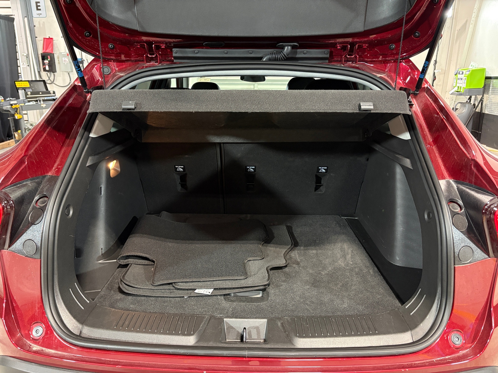 Thumbnail: 2025 Chevrolet Trax - 7