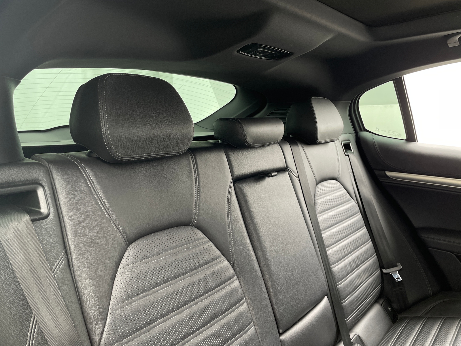 Thumbnail: 2022 Alfa Romeo Stelvio - 5