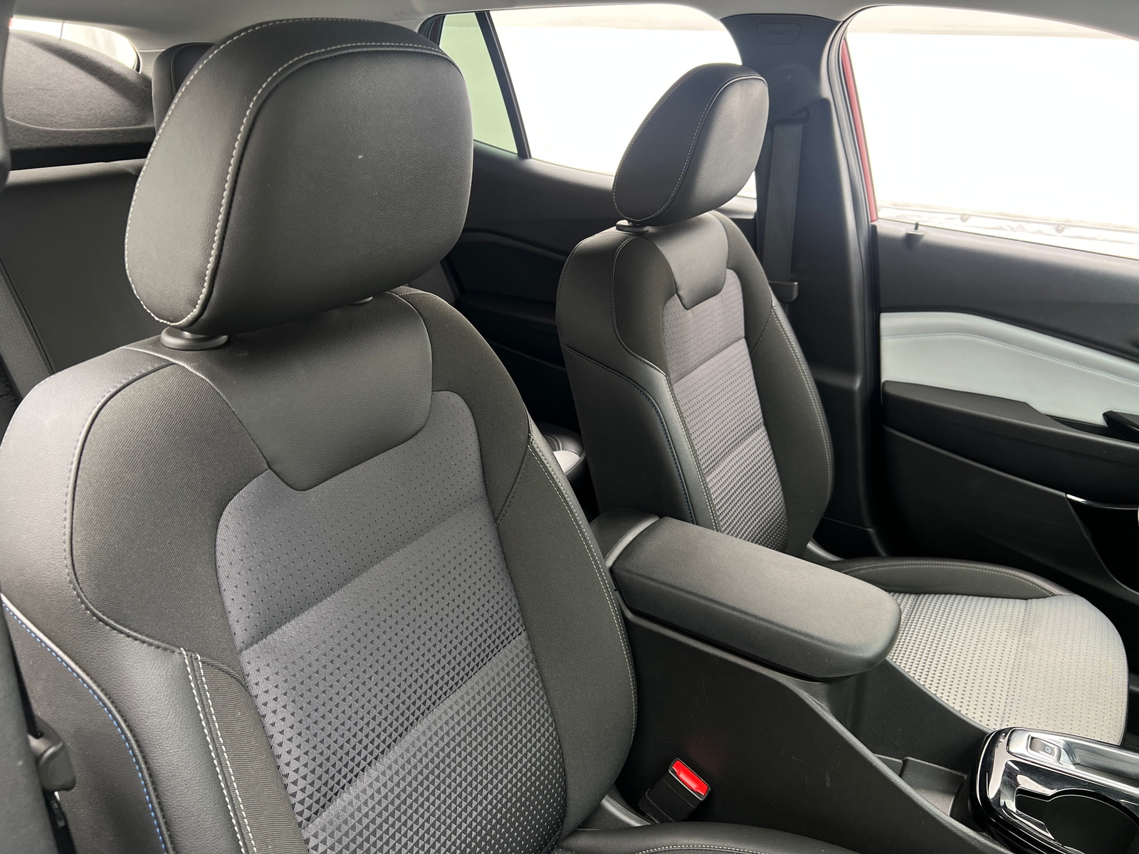 Thumbnail: 2025 Chevrolet Trax - 2