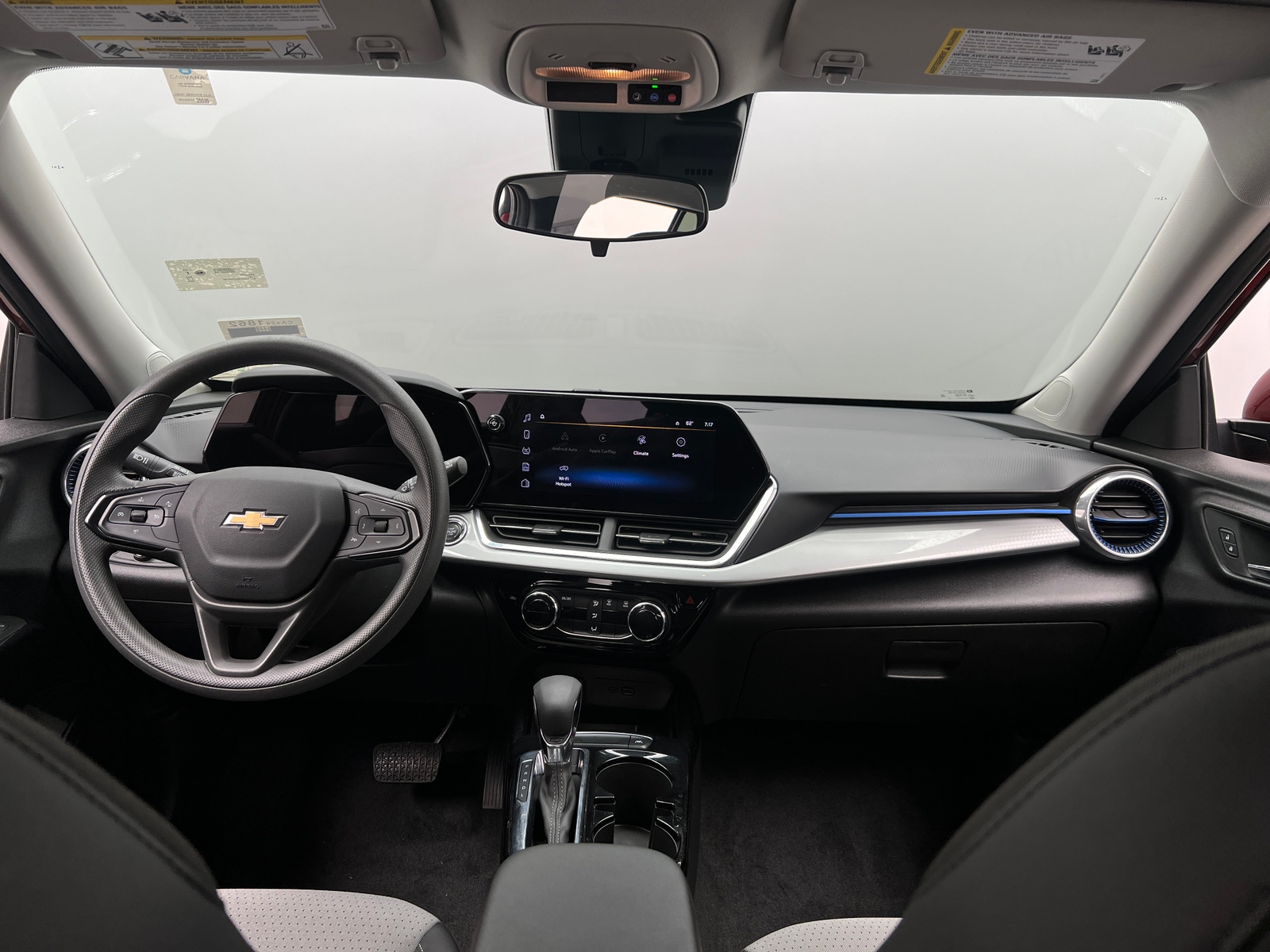 Thumbnail: 2025 Chevrolet Trax - 3