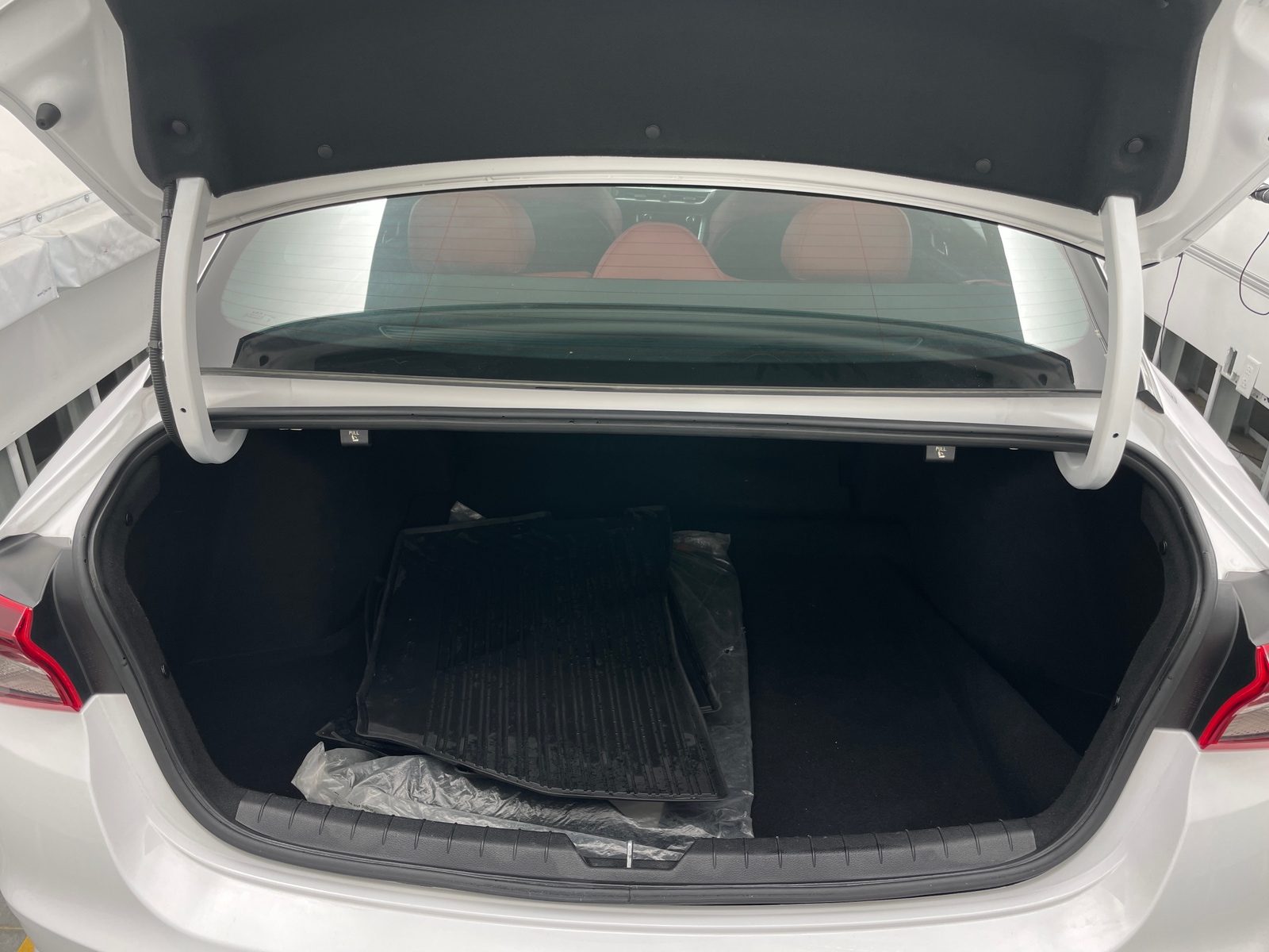 Thumbnail: 2023 Kia K5 - 6