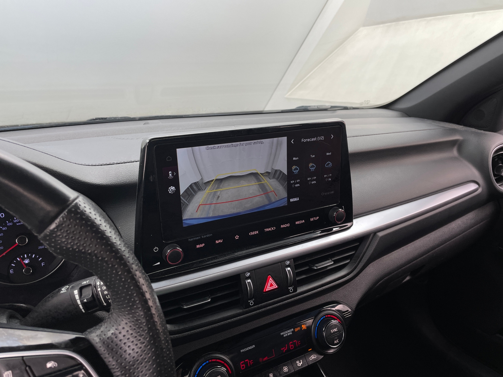 Thumbnail: 2023 Kia Forte - 4