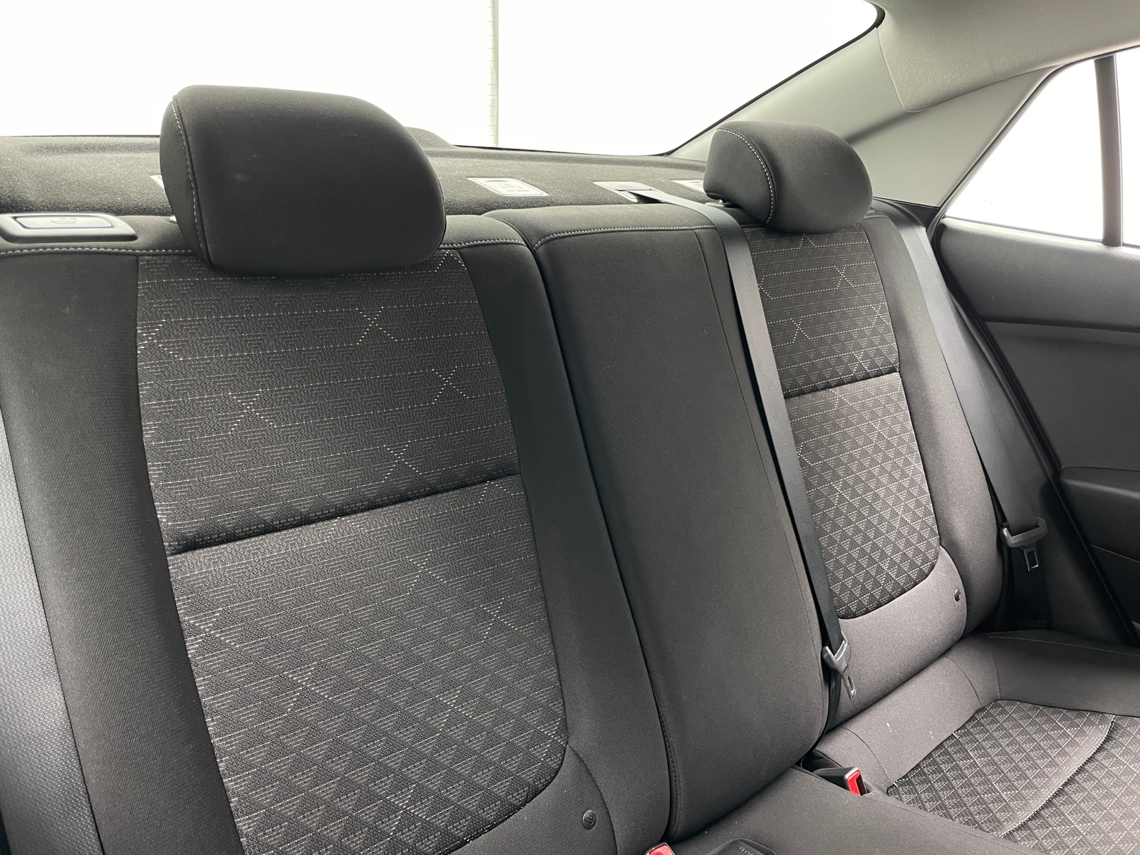 Thumbnail: 2023 Kia Rio - 6