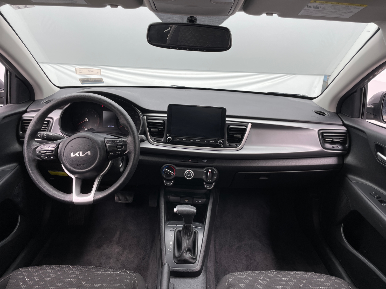 Thumbnail: 2023 Kia Rio - 3