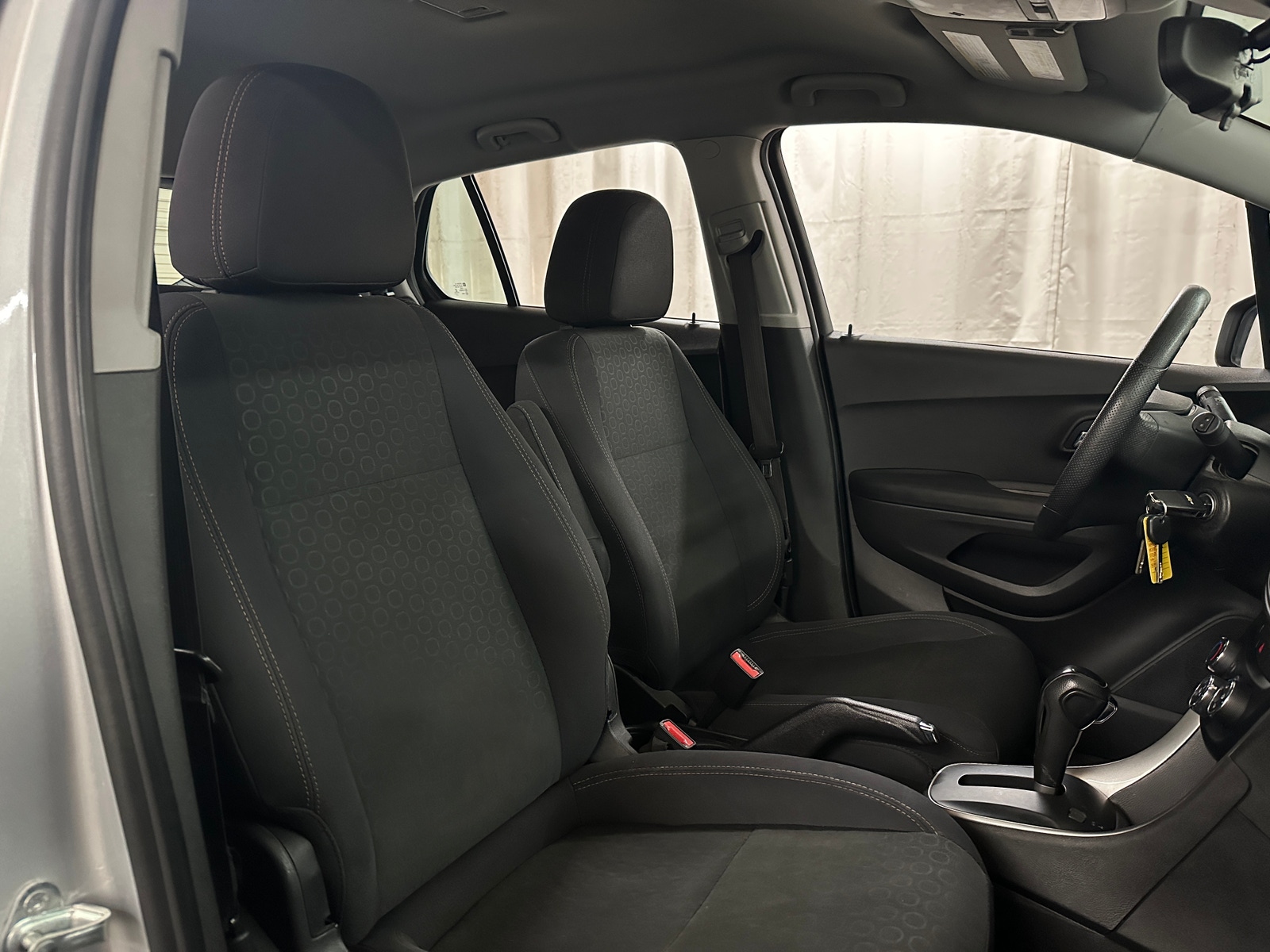 Thumbnail: 2020 Chevrolet Trax - 2