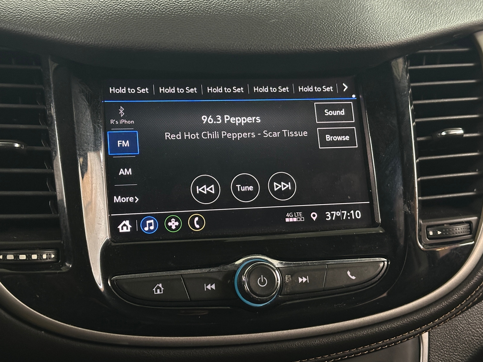 Thumbnail: 2020 Chevrolet Trax - 4