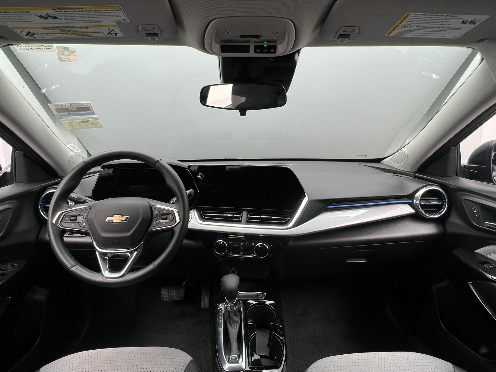 Thumbnail: 2025 Chevrolet Trax - 3