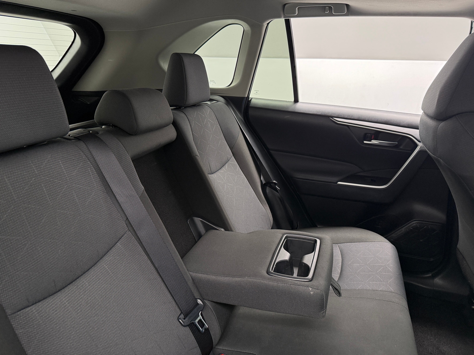 Thumbnail: 2025 Toyota RAV4 - 6