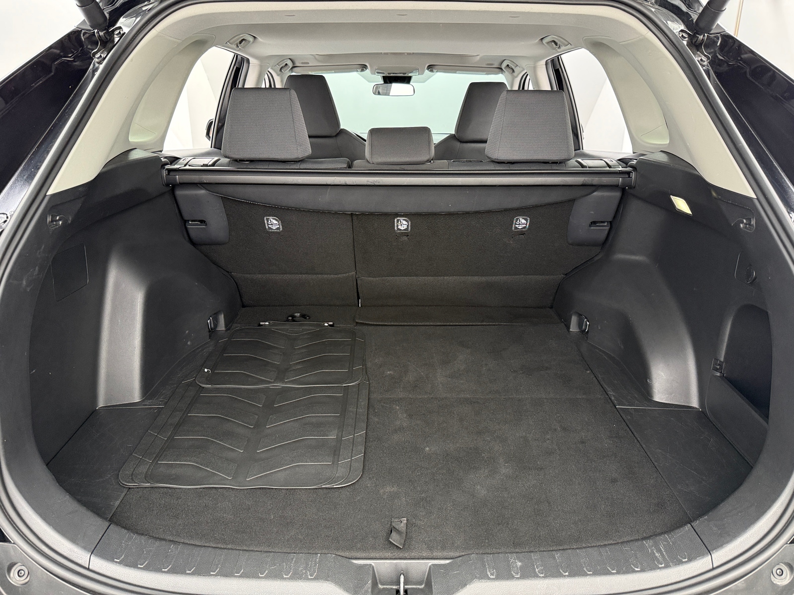 Thumbnail: 2025 Toyota RAV4 - 7