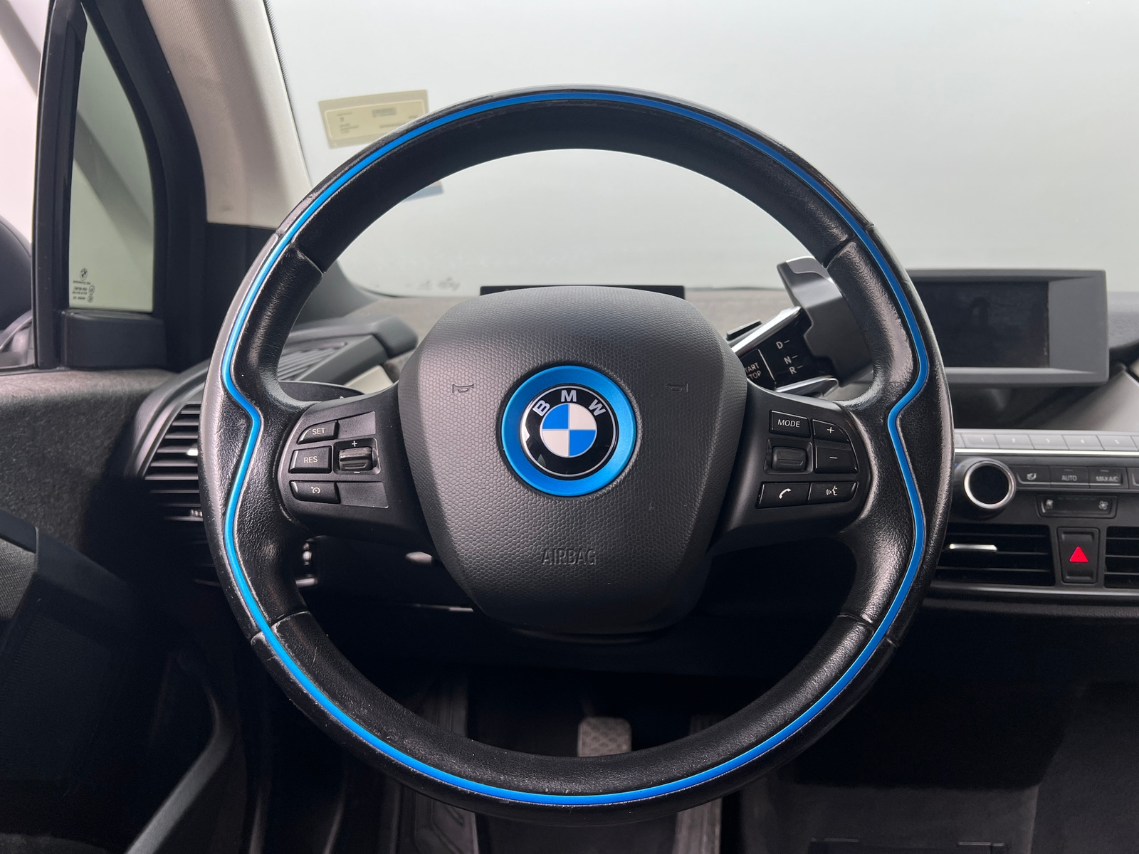 Thumbnail: 2017 BMW i3 - 5