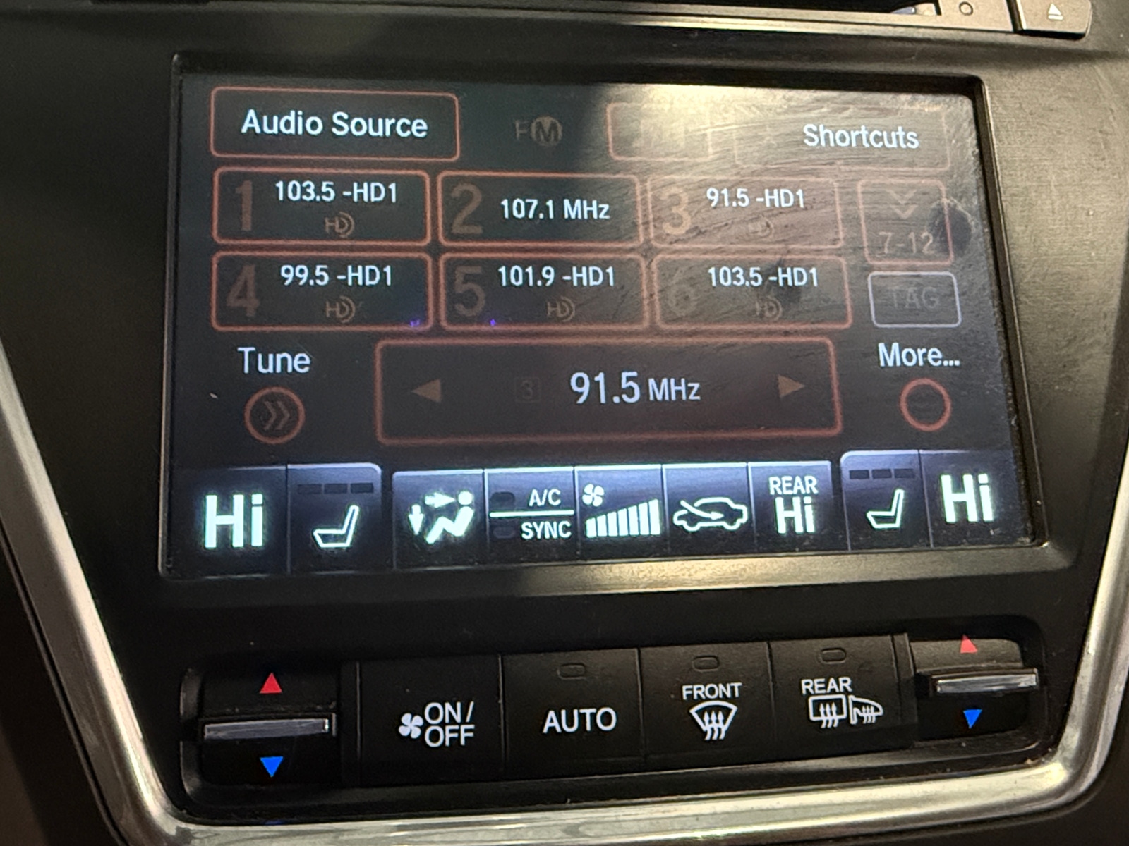 Thumbnail: 2015 Acura MDX - 3