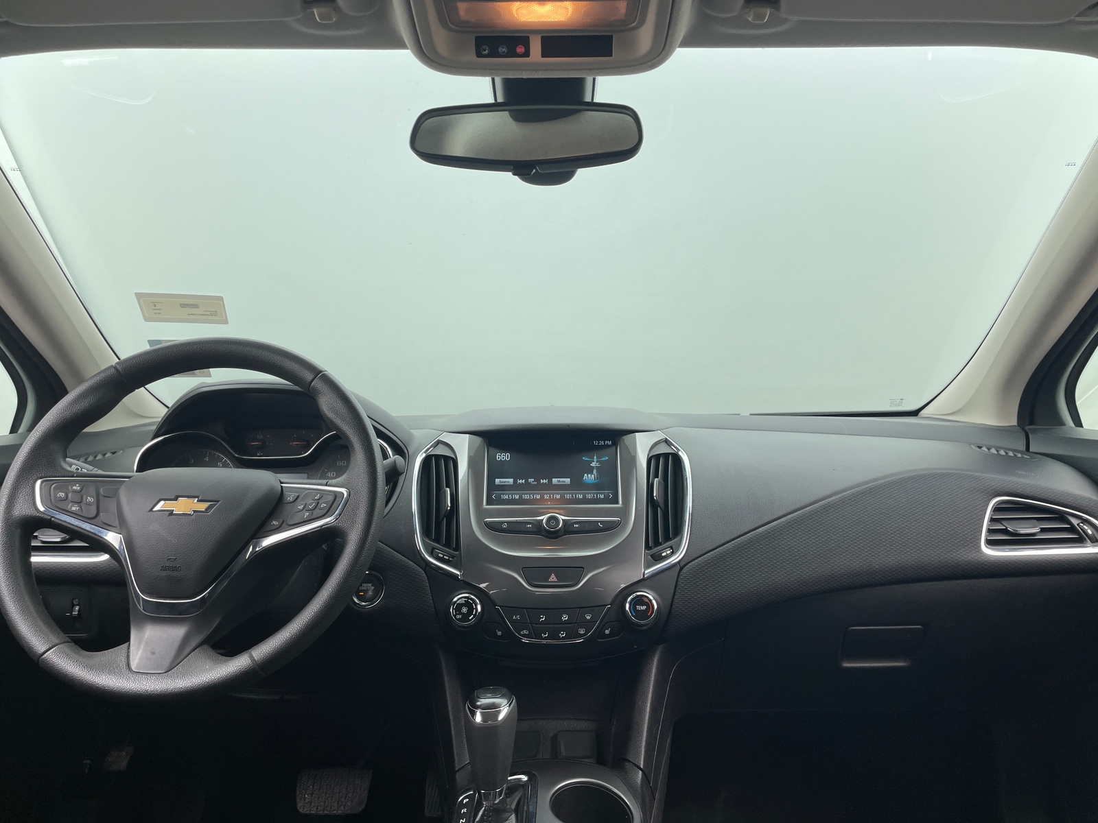 Thumbnail: 2018 Chevrolet Cruze - 3